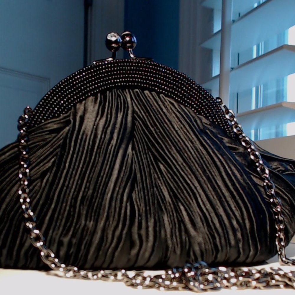 Franchi Pleated Satin rhinestone clasp chain strap evening bag